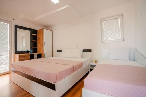 Vila Pupa, Elesec 2 Ohrid Luaran gambar