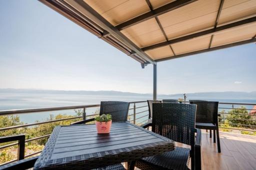 Vila Pupa, Elesec 2 Ohrid Luaran gambar